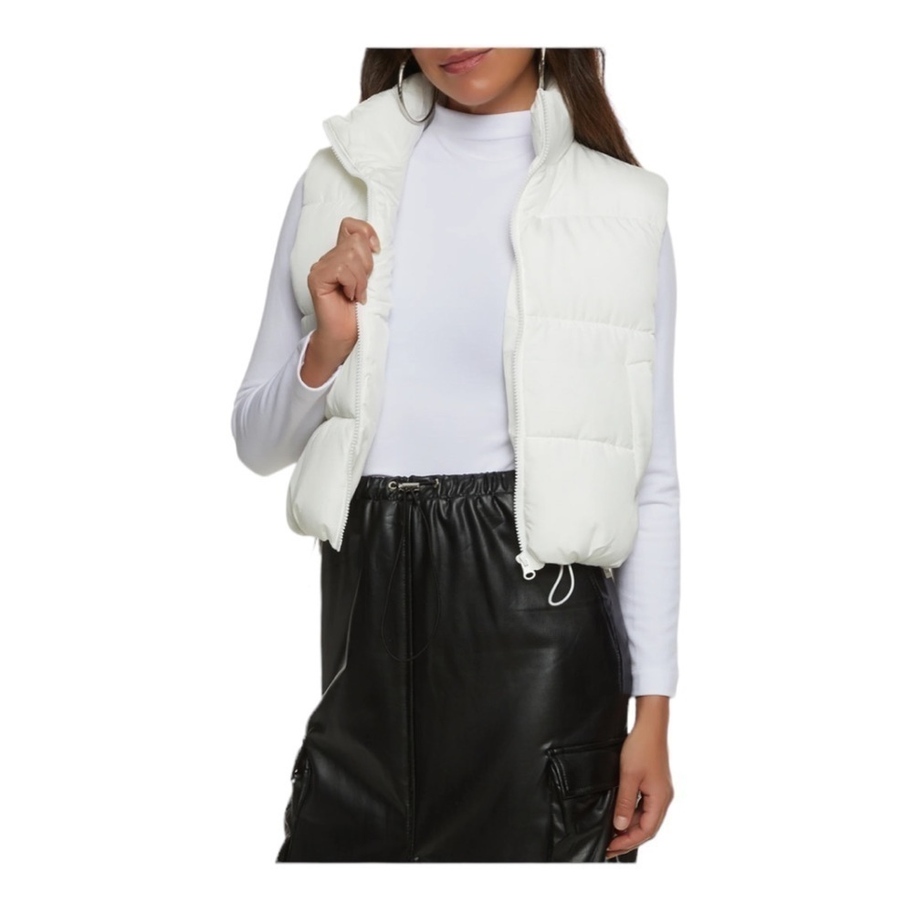 almost famous Junior puffer vest in ivory